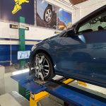 Alineación tren delantero auto